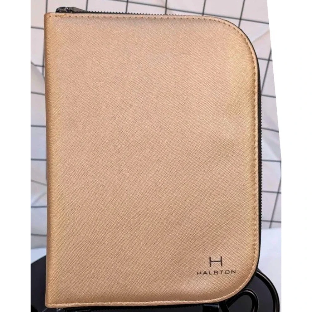Halston Jewelry Organizer Women OS Champagne Gold Metallic Travel Zip Case Folio